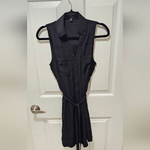 Espress sleeveless button down shift dress